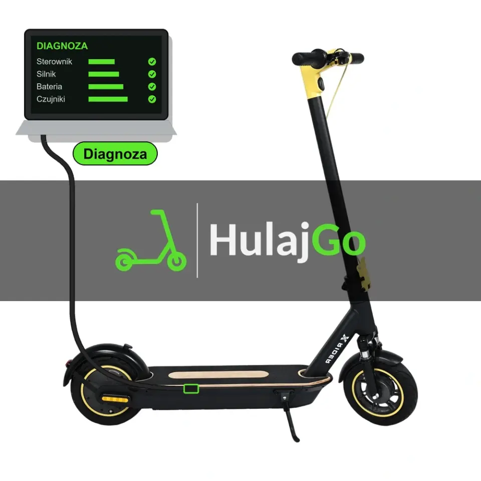 X-Rider M10ME - laptop diagnostyczny podłączony przewodem do hulajnogi (diagnoza)