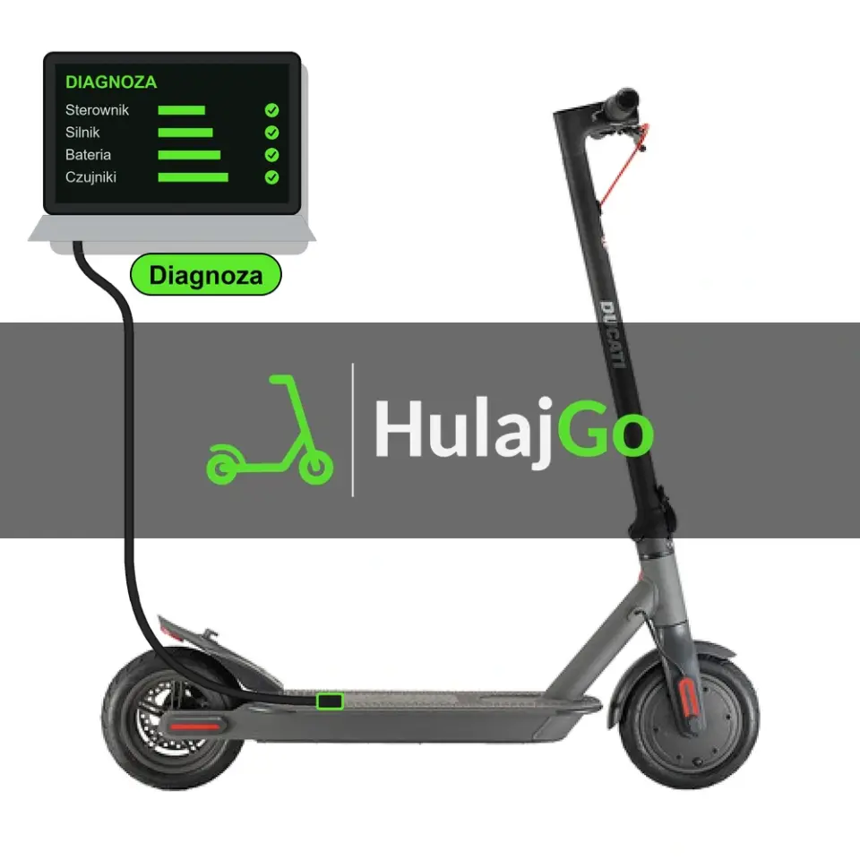 Ducati Pro-I Evo - laptop diagnostyczny podłączony przewodem do hulajnogi (diagnoza)